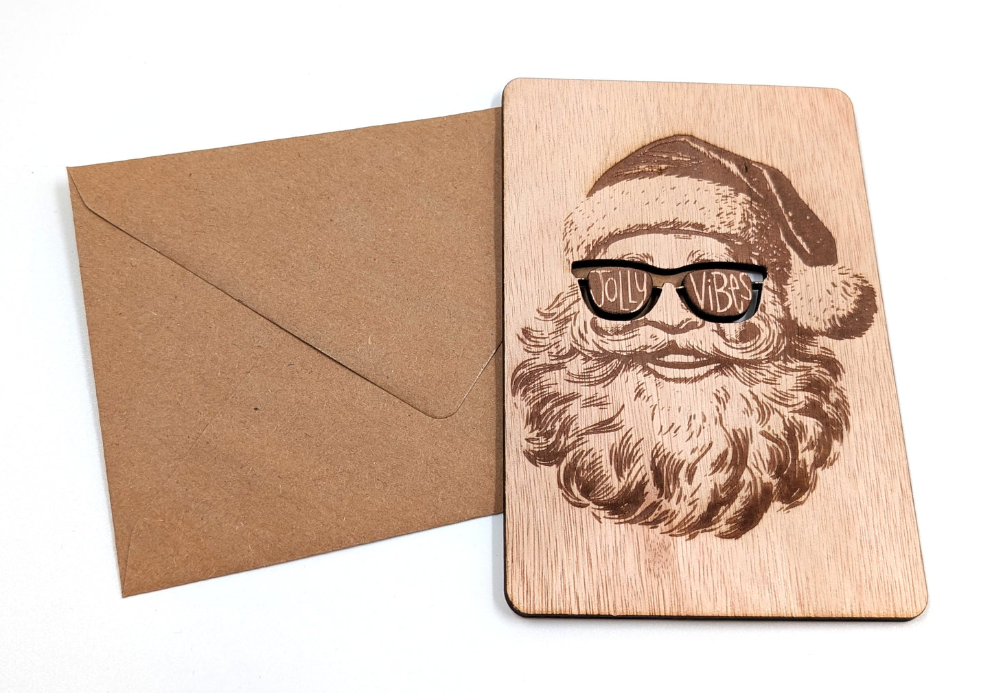 Houten kerstkaart – Jolly Vibes kerstman – kerstkaart met zonnebril – kerstkaarten met envelop – luxe kerstkaarten