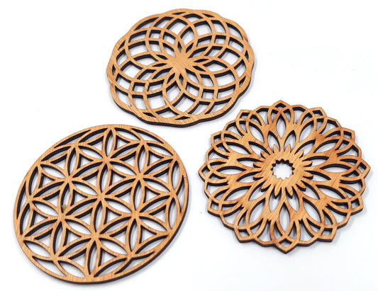 Houten geometrische onderzetters - Design onderzetters hout - Trendy houten onderzetters - Design-houten tafelaccessoires