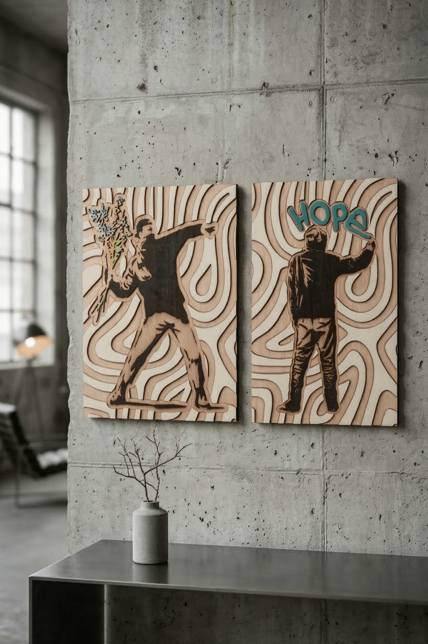 Banksy Duo – Gelaagd Houten Wandkunst: Flower Thrower & HOPE - Vilewoods