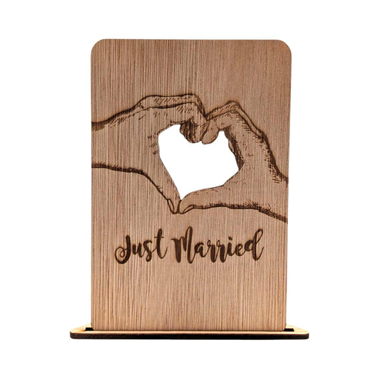 Houten Trouwkaart – Just Married (Met Hart) - Vilewoods