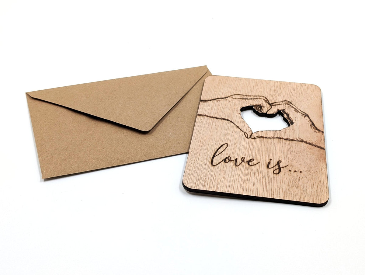 Houten Wenskaart - Love is - Vilewoods
